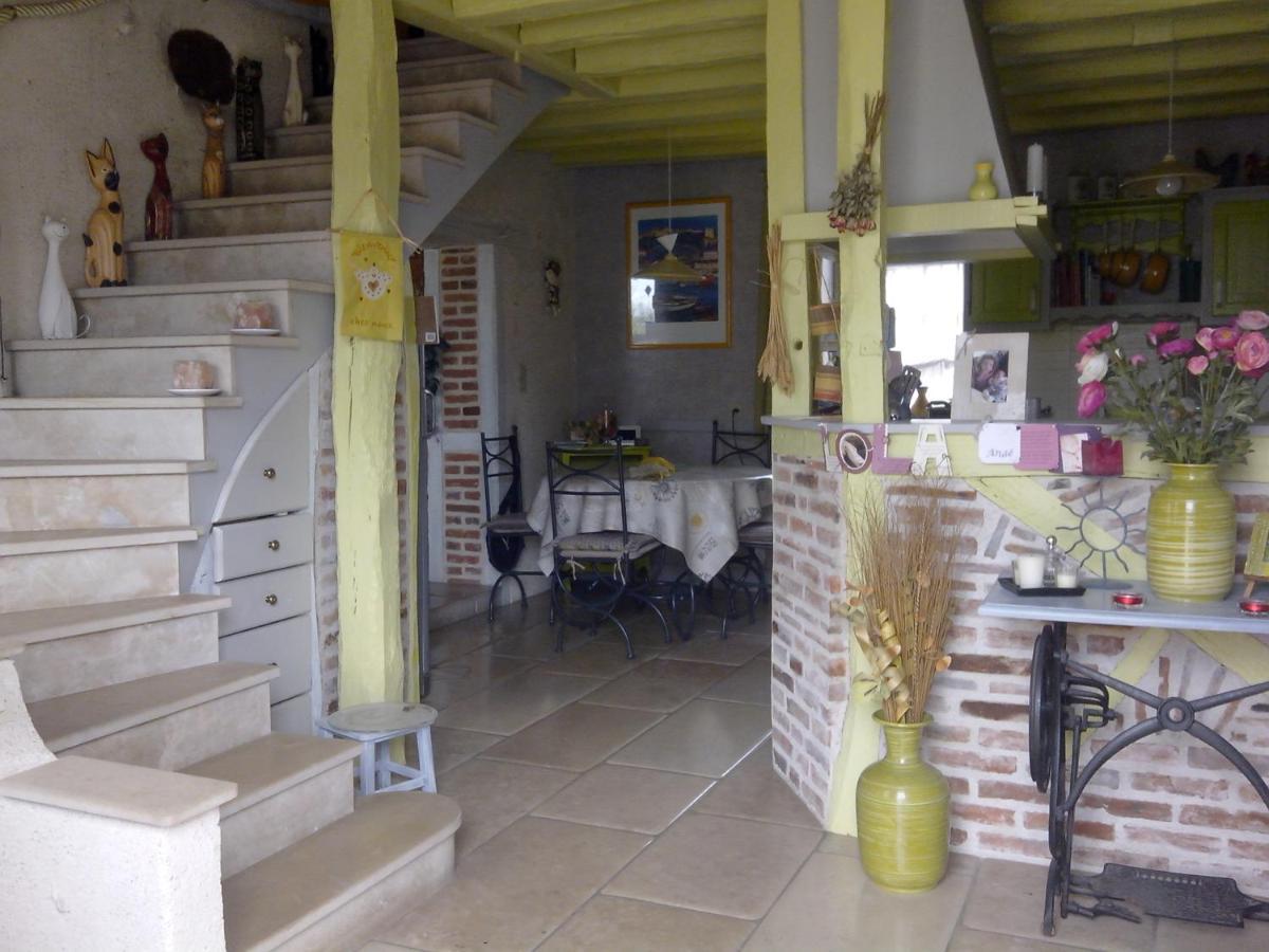 Les Hirondelles Bed & Breakfast Onzain Exterior foto