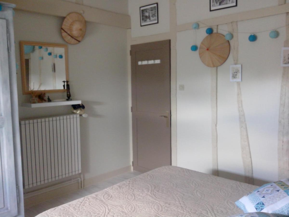 Les Hirondelles Bed & Breakfast Onzain Exterior foto