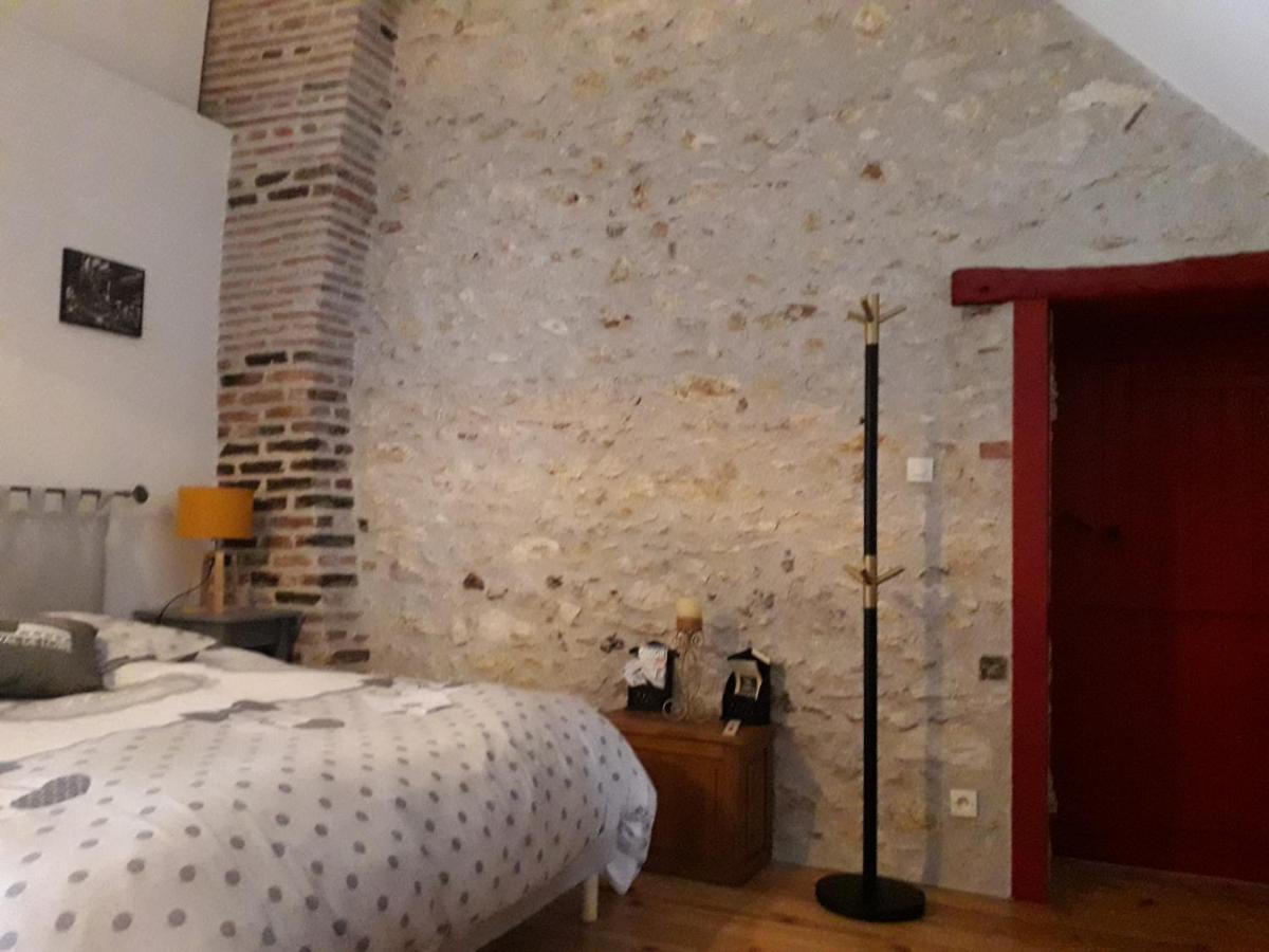 Les Hirondelles Bed & Breakfast Onzain Exterior foto