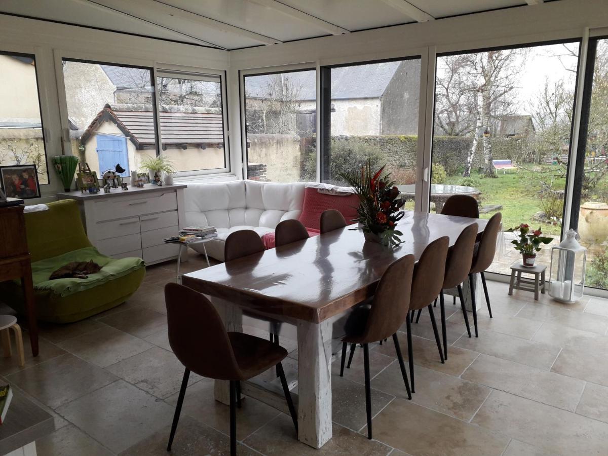 Les Hirondelles Bed & Breakfast Onzain Exterior foto