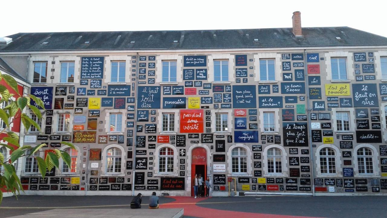 Les Hirondelles Bed & Breakfast Onzain Exterior foto