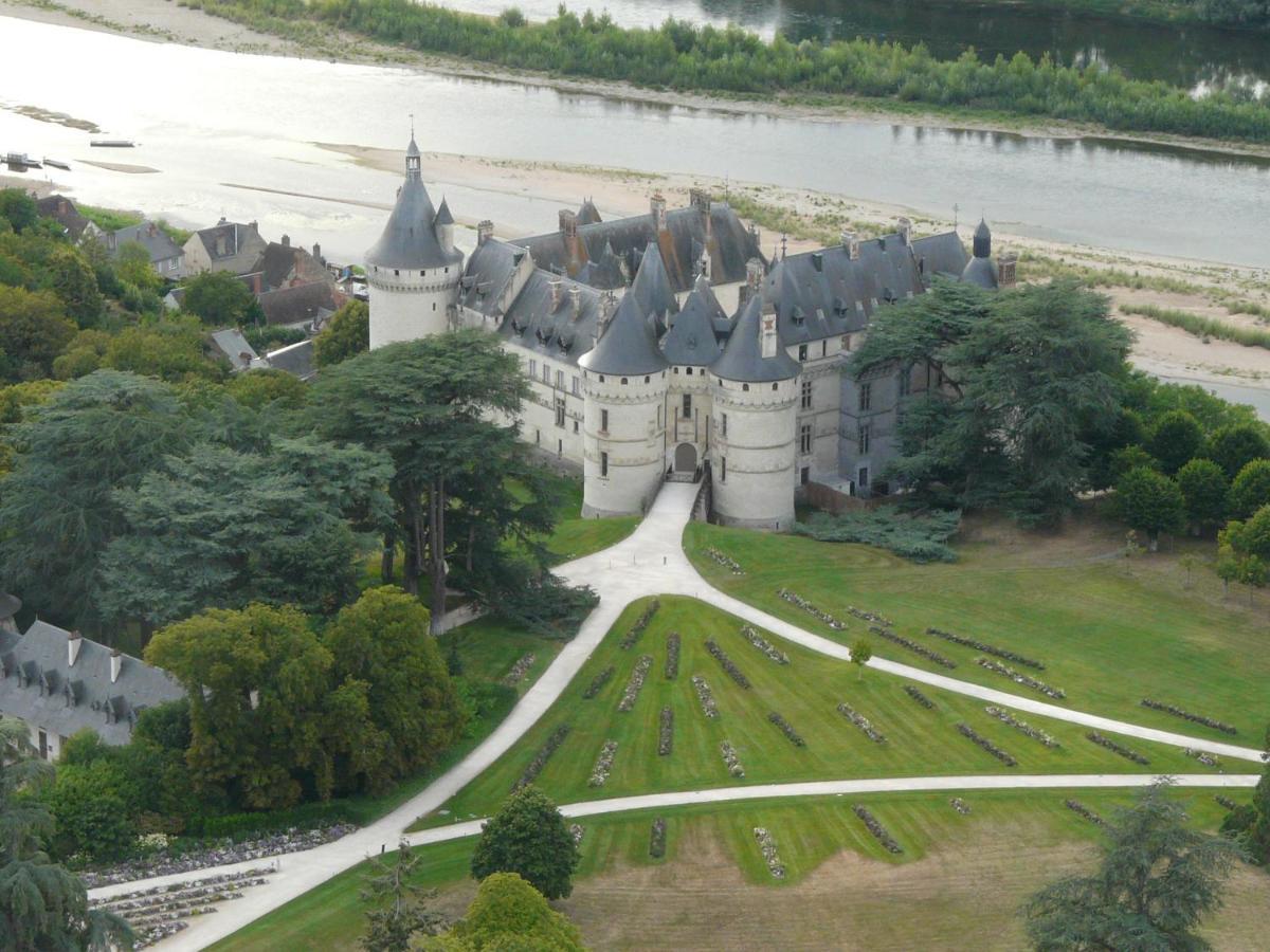 Les Hirondelles Bed & Breakfast Onzain Exterior foto